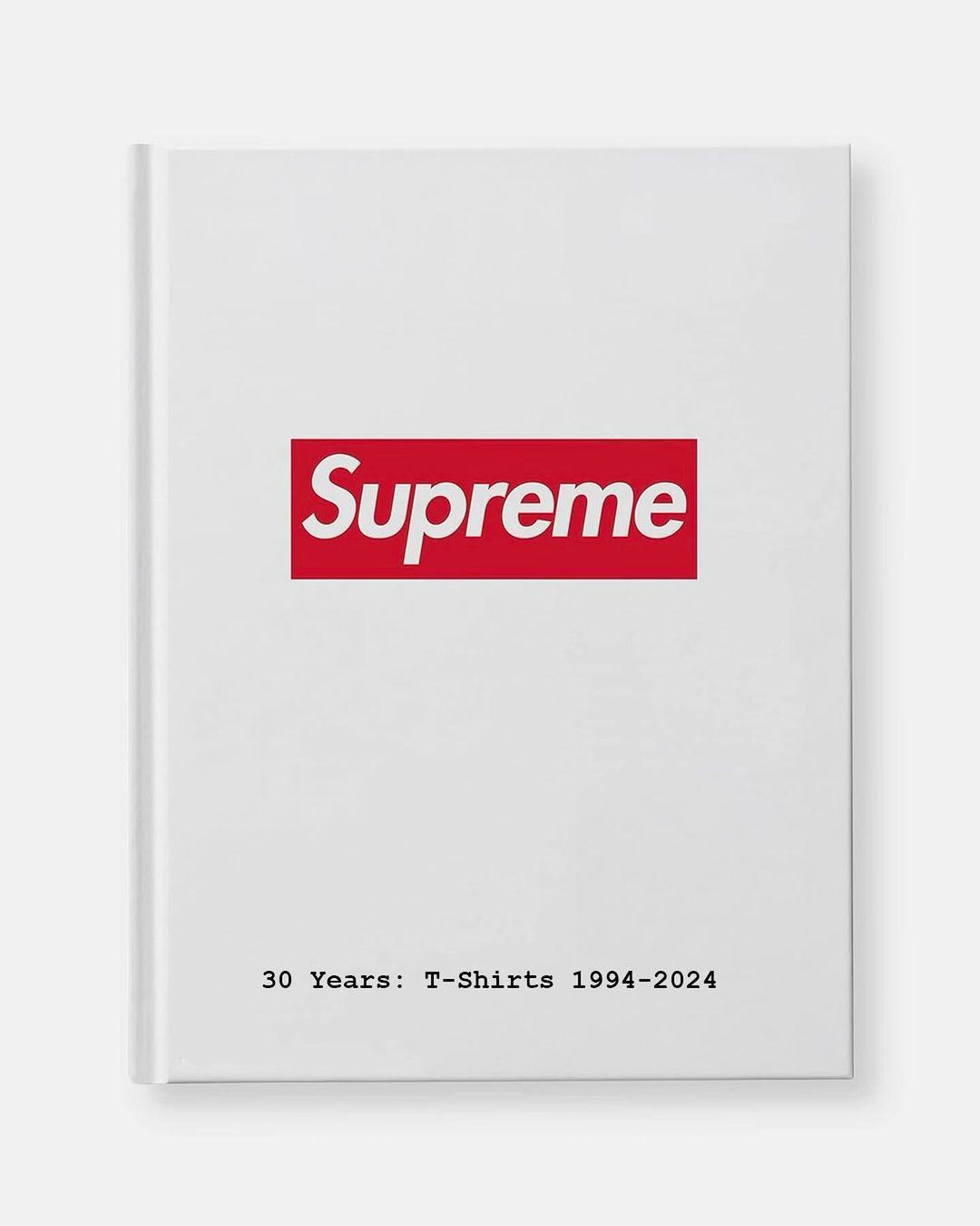 Supreme 30 Years boek