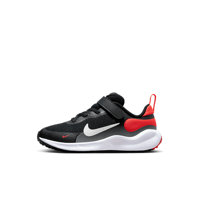 Nike Revolution 7