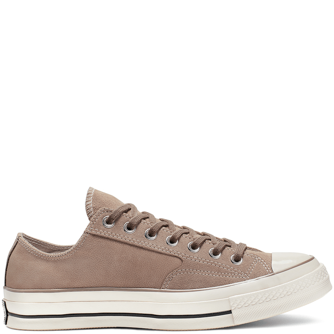 Chuck 70 Leather Low Top 164941C