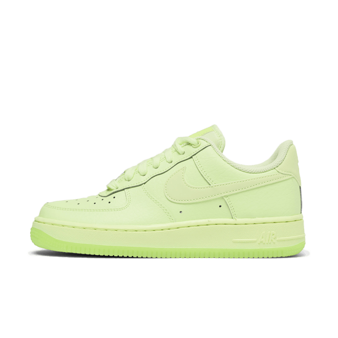 Nike WMNS Air Force 1 '07 Essential AO2132-700