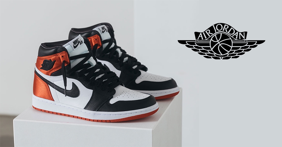 Closer Look: Air Jordan 1 Satin 'Black Toe'