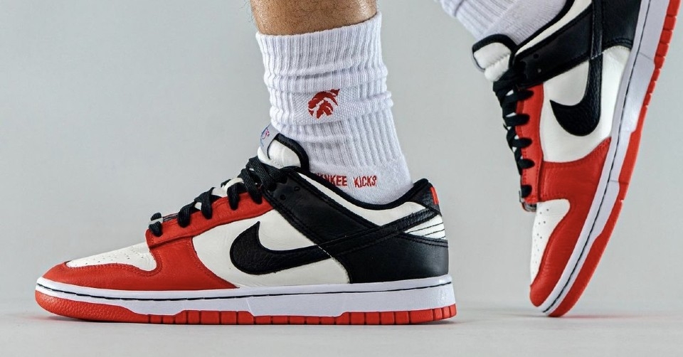 Check de On-Feet look van de NBA x Nike Dunk Low &#8216;Chicago&#8217;