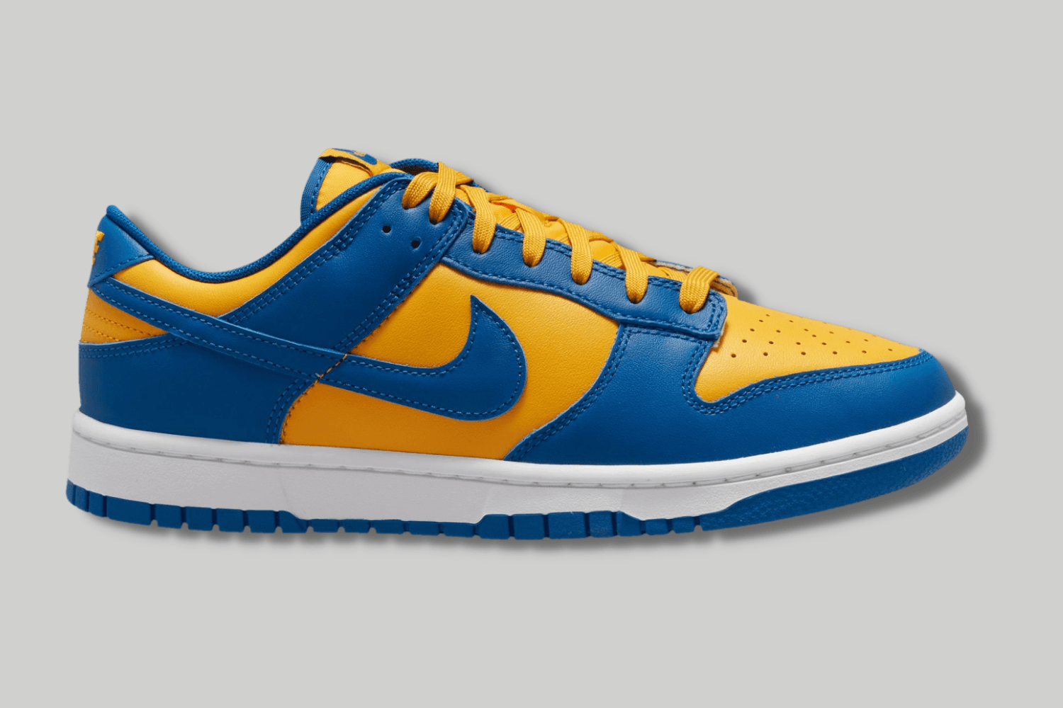 De Nike Dunk Low verschijnt in een &#8216;UCLA&#8217; colorway