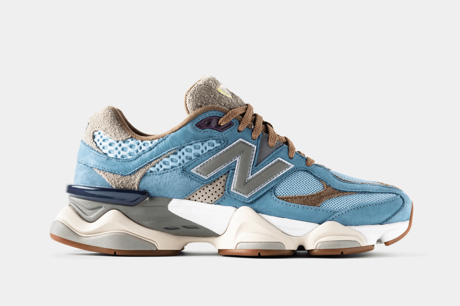 Up-close beelden Bodega x New Balance 9060 'Age of Discovery'