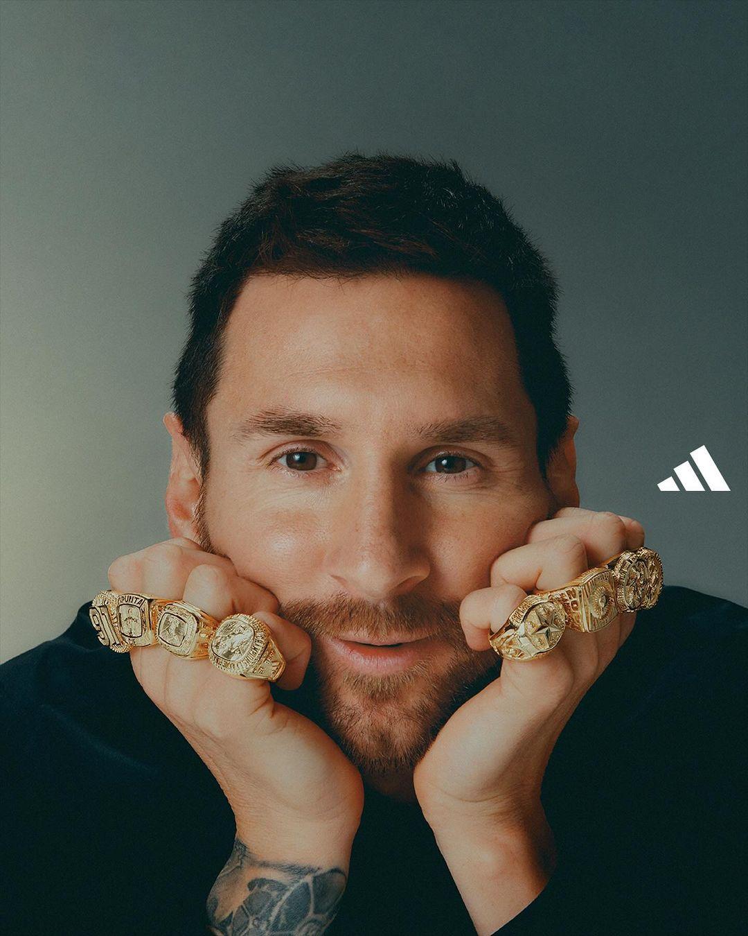 Lionel Messi adidas 8 ringen eerbetoon aan Bill Russel