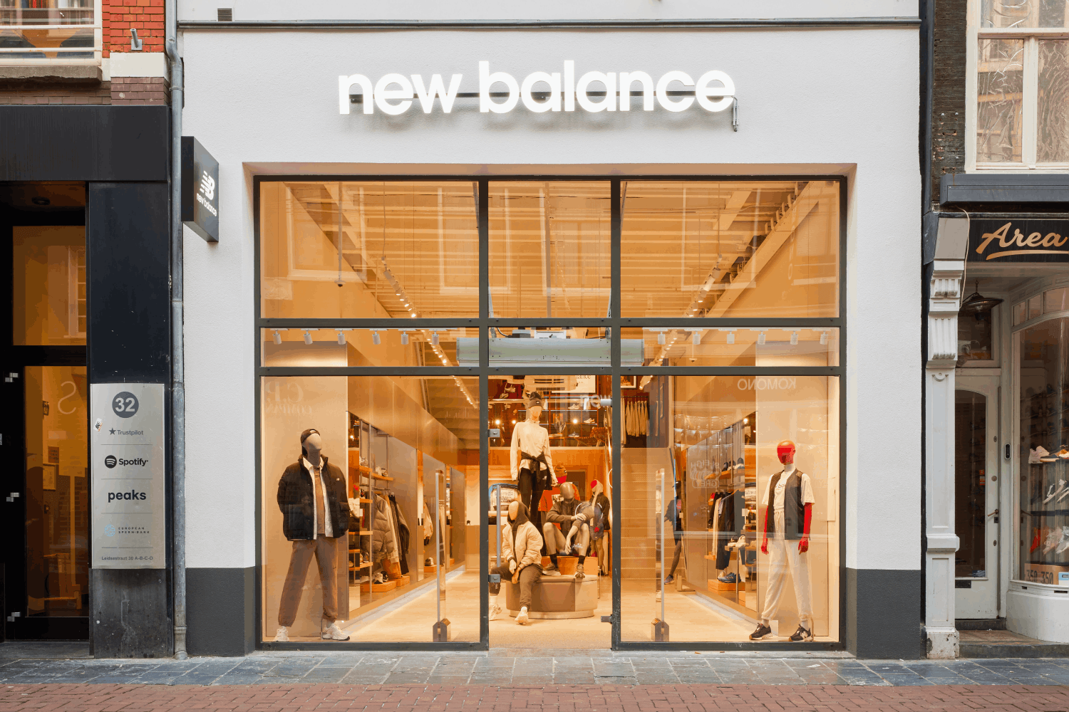 De New Balance Store in Amsterdam heropend na verbouwing