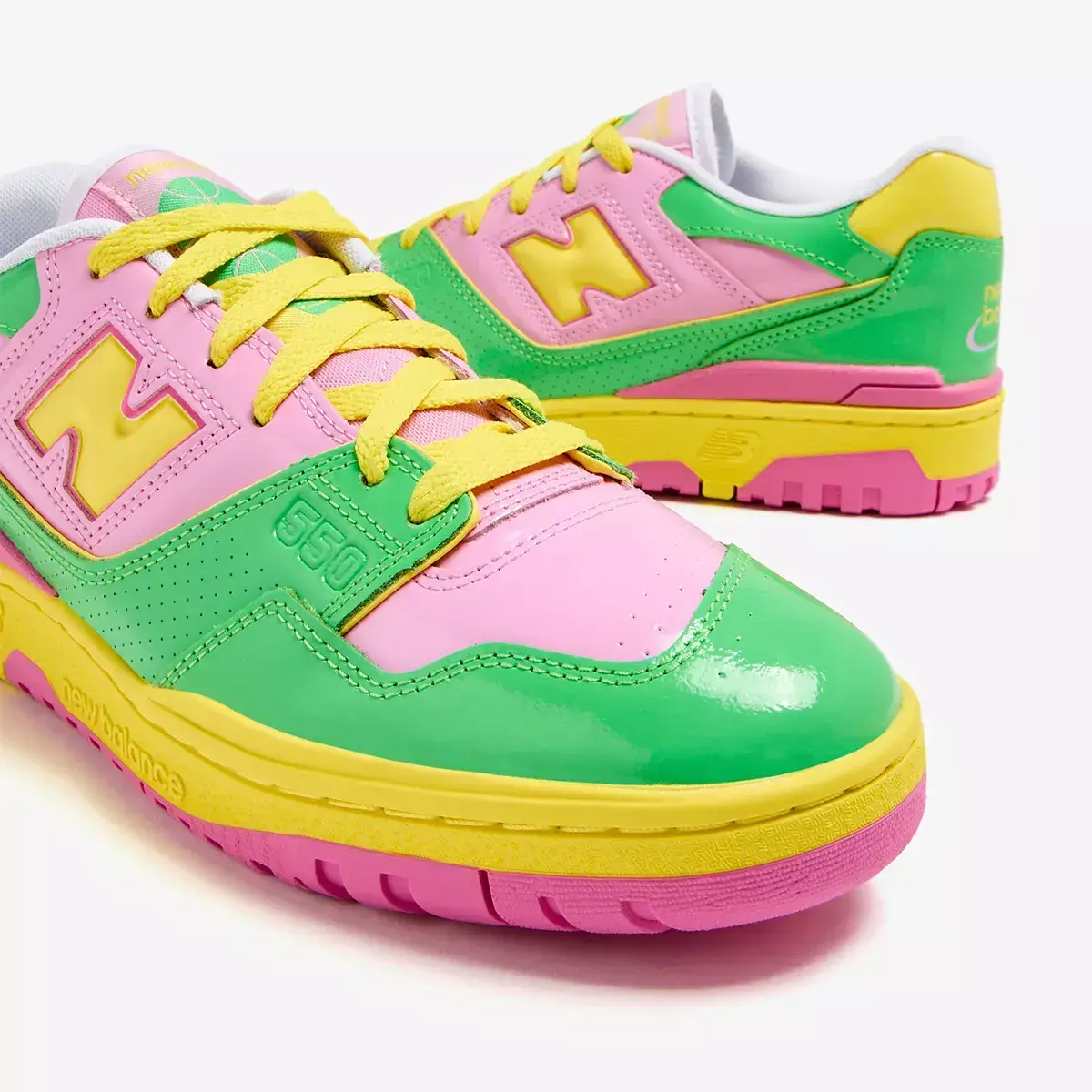 New Balance 550 Y2K Patent Leather details
