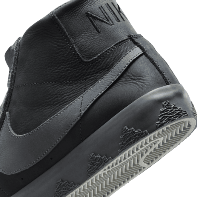 Di'orr Greenwood x Nike SB Blazer 'Black' tussenzool