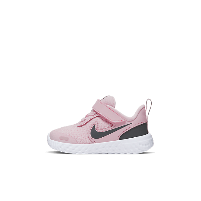 Nike Revolution 5 BQ5673-601