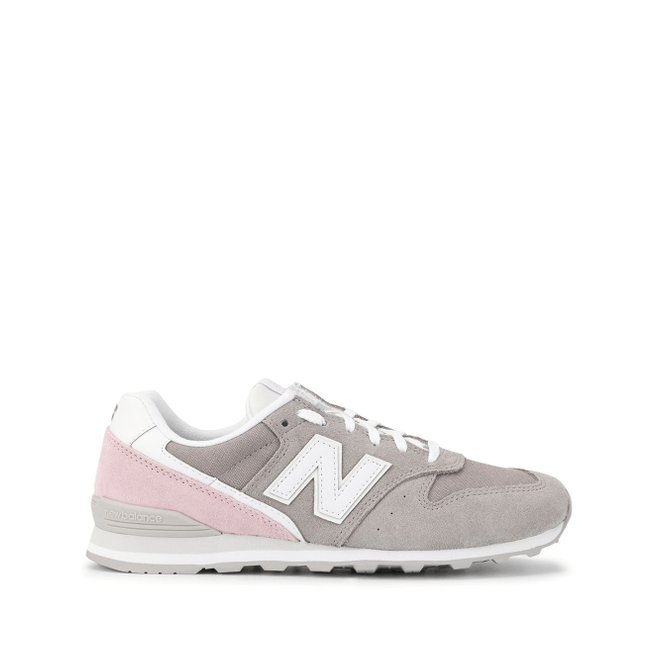 New Balance panelled low top WL996BC081