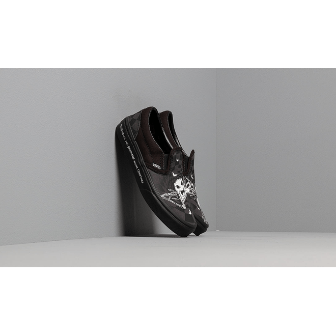 Vans x The Nightmare Before Classic Slip-On (DISNEY) Glow VN0A4BUTTYY1