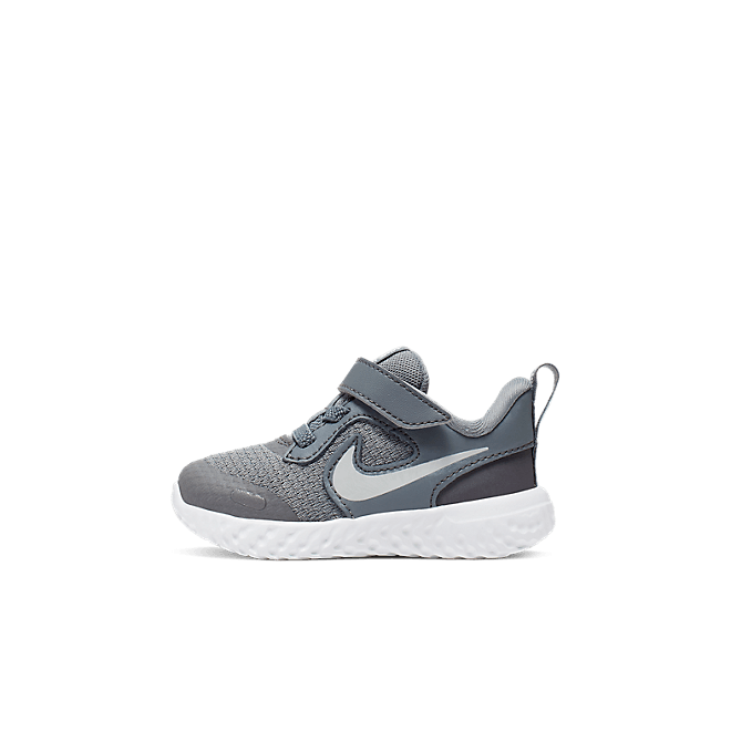 Nike Revolution 5 Sneaker Junior BQ5673-004