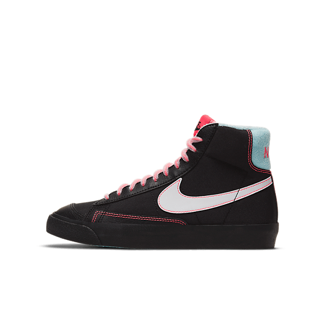 Nike Blazer DD7710-001
