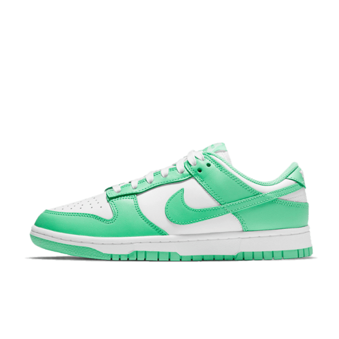 Nike WMNS Dunk Low 'Green Glow' DD1503-105