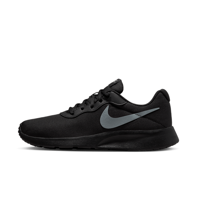 Nike Tanjun Refine DR4495-001
