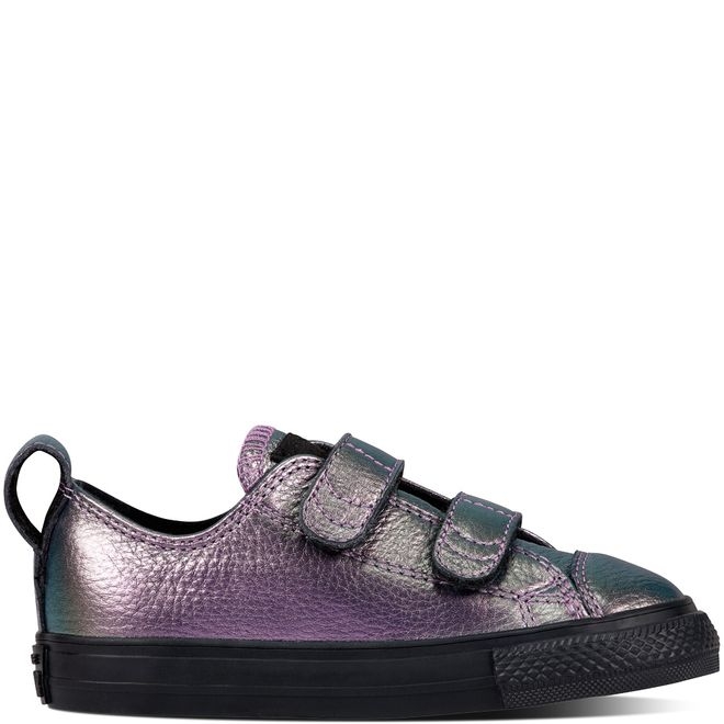 Chuck Taylor All Star 2V Iridescent Leather 758195C