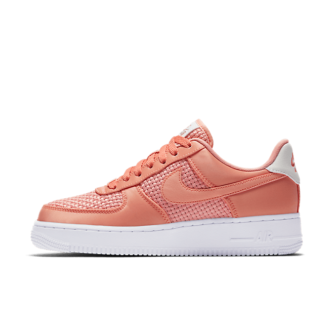 Nike Wmn Air Force 1 `07 SE Coral AA0287 601
