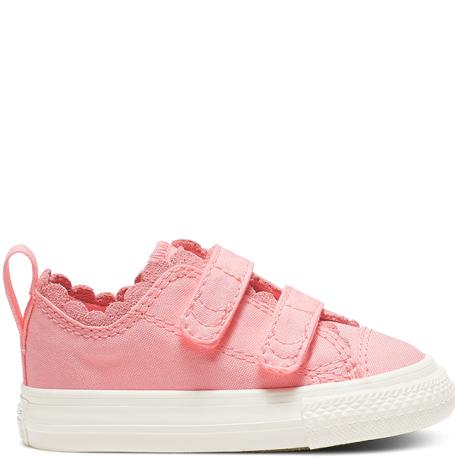 Chuck Taylor All Star 2V Frilly Thrills Canvas Low Top 764369C